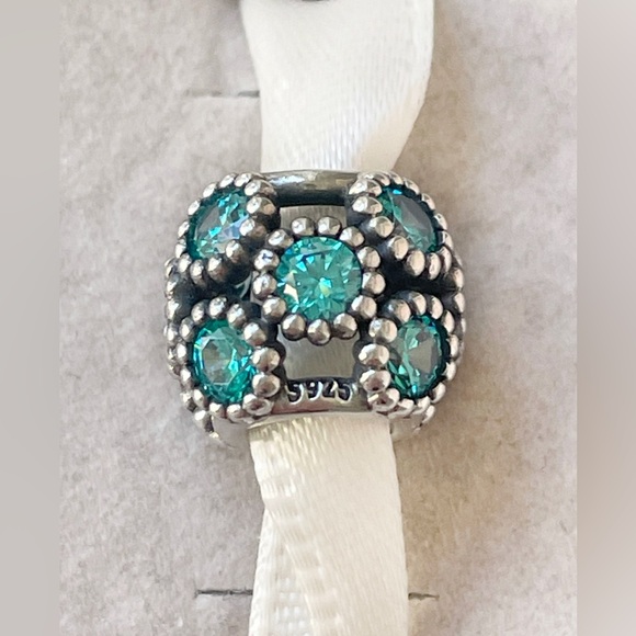 Pandora Studded Lights Charm | Retired - Picture 4 of 4